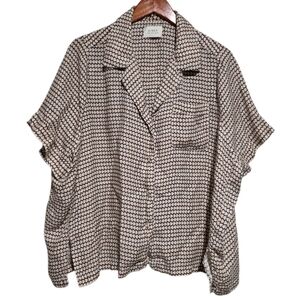 DISSH Short Sleeve Button Down Shirt in Beige Size 8
